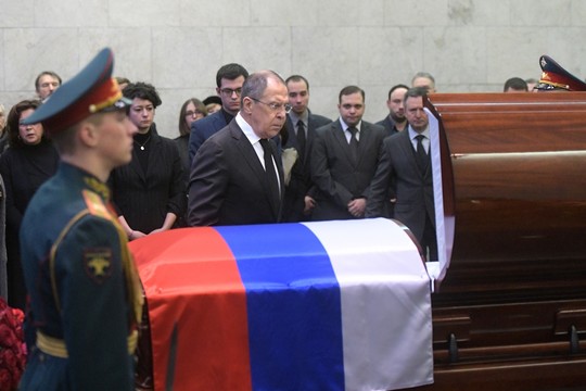 Maskvoje atsisveikinama su Rusijos ambasadoriumi prie JT Vitalijumi Čiurkinu