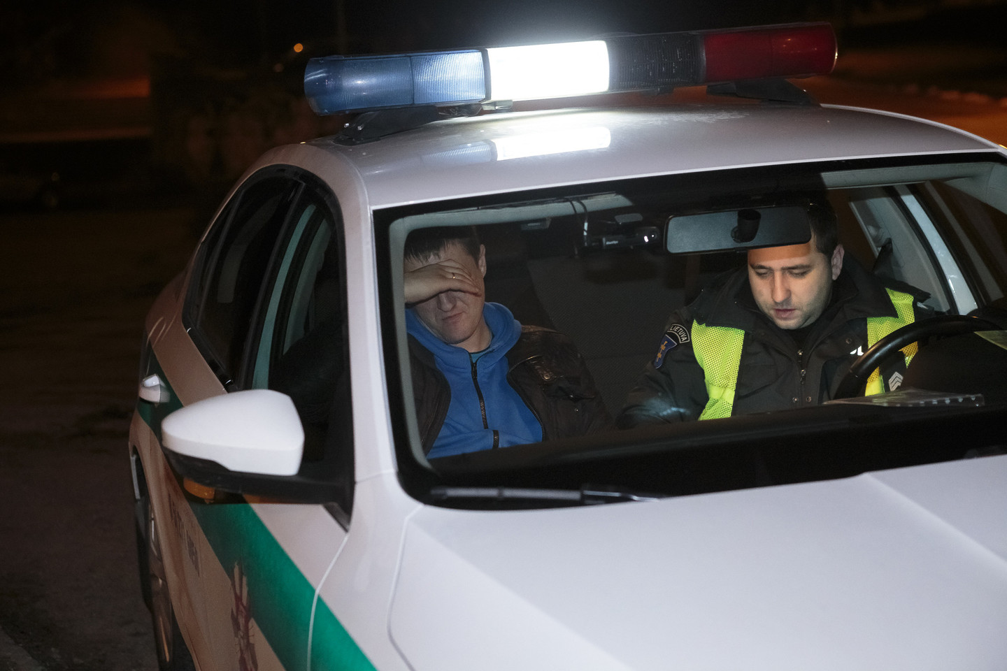 Teisės vairuoti neturėjo ir „Audi“ vairuotojas.<br>G. Bartuškos nuotr.