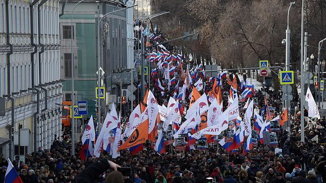 Tūkstančiai žmonių patraukė į gatves minėti Boriso Nemcovo žūties