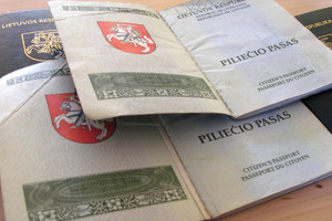 Poeto Adomo Mickevičiaus palikuonei liepta išduoti pasą su „w“ pavardėje