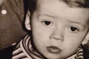 Nuotraukoje – garsus vyras vaikystėje. Ar atpažįstate?