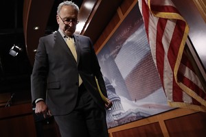 JAV Senato demokratų lyderis reikalauja generalinio prokuroro atsistatydinimo