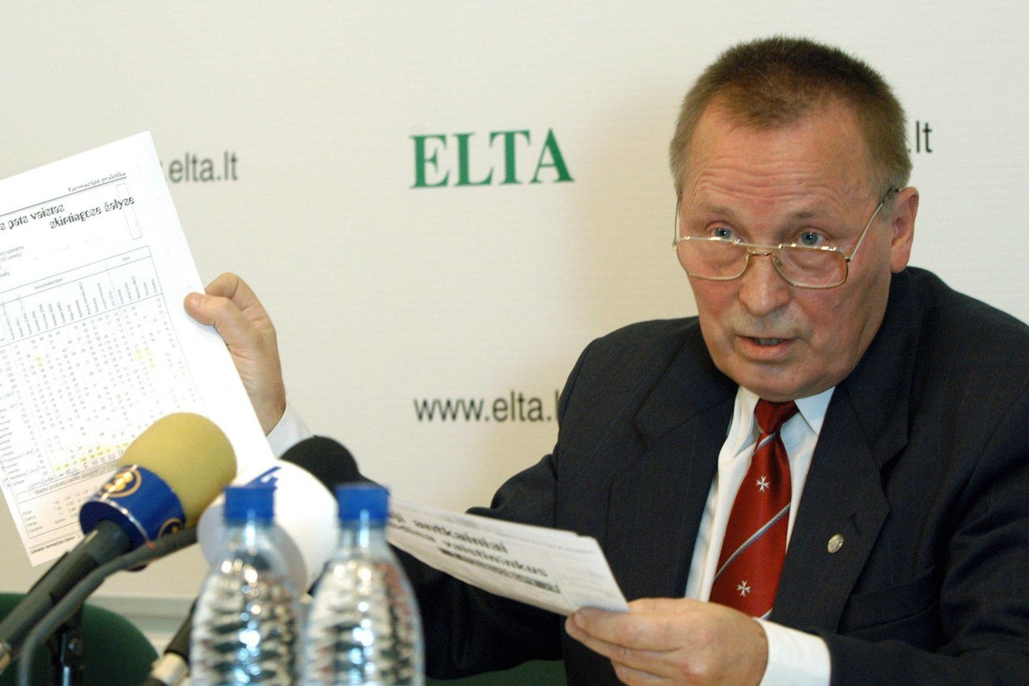 Lietuvos farmacininkų sąjungos prezidentas, profesorius E.Tarasevičiusu ne visoms įregistruotoms Farmacijos įstatymo pataisoms pritaria.<br>Eltos nuotr.
