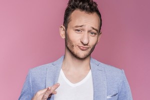 Mergišių seriale įkūnijantis Rokas Petrauskas realybėje – tikras šeimos žmogus
