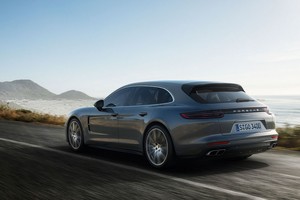 Naujasis „Porsche Panamera“ universalas turi neregėtą priedą