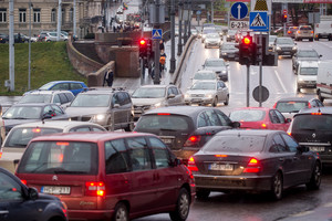 Ekspertas: automobilių mokestis būtinas, bet yra viena bėda