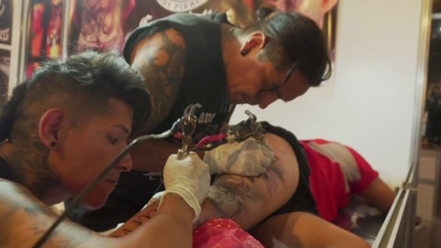 Argentinos sostinę užplūdo geriausi tatuiruočių meistrai