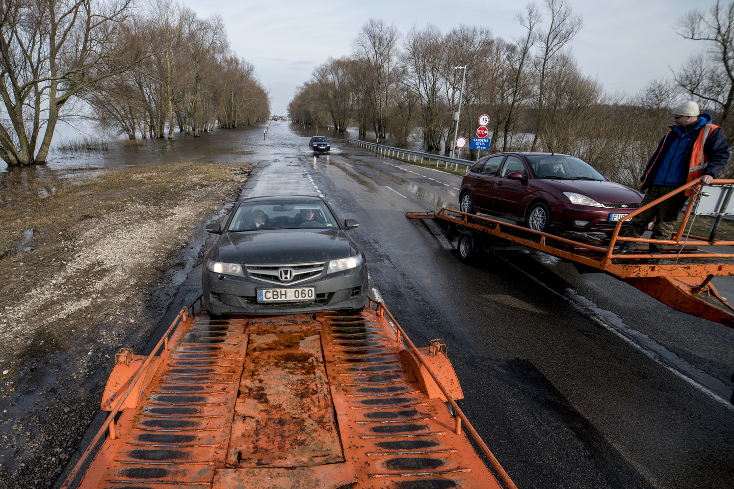 Potvynio apsemtoje Rusnėje – įspūdingi vaizdai, o žmonės – įpykę.<br>V.Ščiavinsko nuotr.