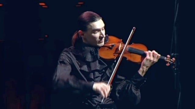 Smuiko virtuozo Sergejaus Malovo pasirodymas Vaidilos teatre 