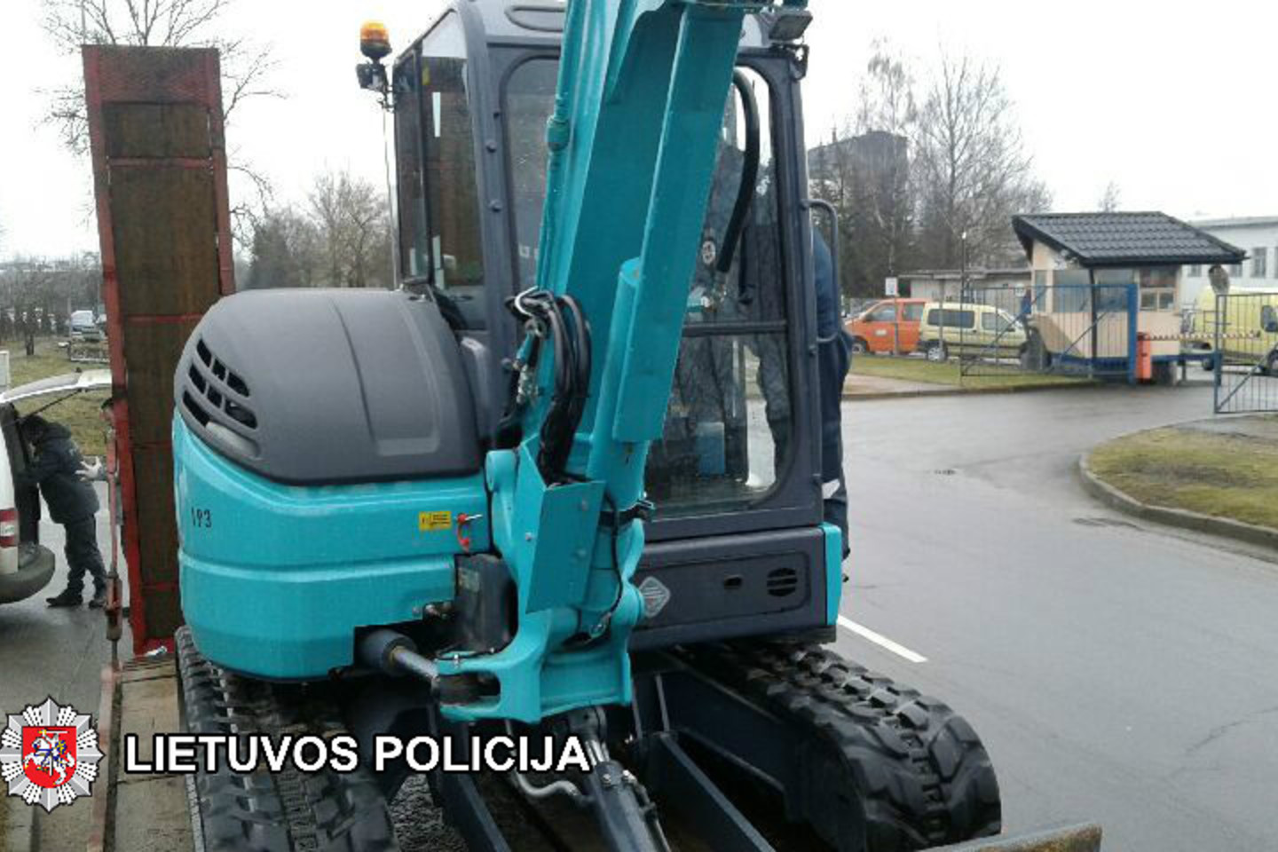 Sugebėjo pavogti ekskavatorius: sučiupti trys vyrai.
