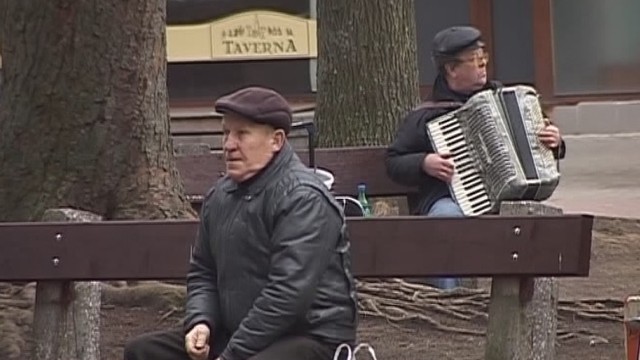 Sudužusios viltys: pusė lietuvių pensijoms kaupė veltui