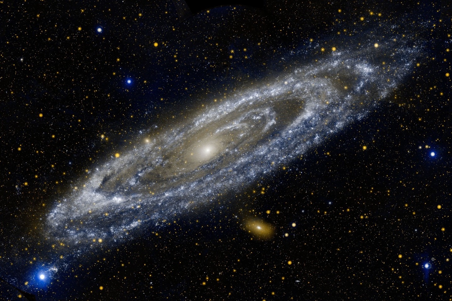 Kaimyninėje Andromedos galaktikoje aptiktas gama spindulių signalas, sklindantis iš galaktikos centro.<br>AFP/Scanpix nuotr.