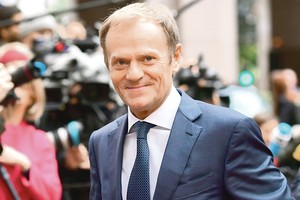 Varšuva rezga sąmokslą: sumaištį mėgins kelti ir Briuselyje