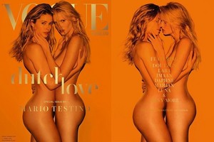 „Vogue“ viršelį papuošė dvi gundančios garsios nuogalės