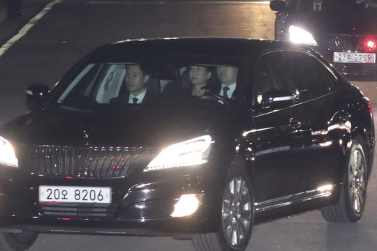 Politinio skandalo atomazga: Pietų Korėjos prezidentė jau paliko rezidenciją