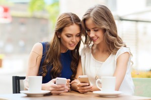 „Tele2“ kibo į atlapus 4G lyderei „Telia“
