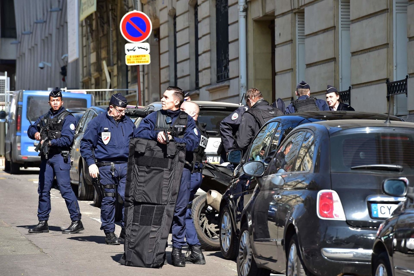 Prancūzijos teisėsauga patvirtino, kad Paryžiuje esančioje TVF būstinėje įvyko mažas sprogimas.<br>AFP/“Scanpix“ nuotr.