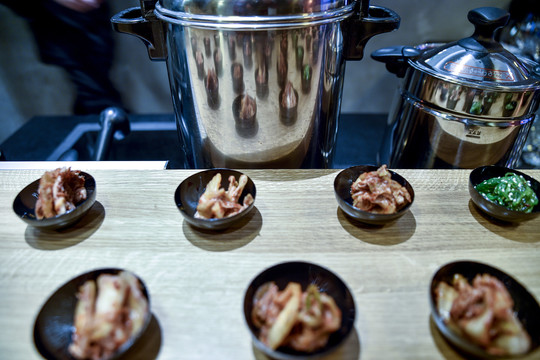 Japoniškų valgių baras siūlo tai, ko Vilniuje dar niekas nesiūlė