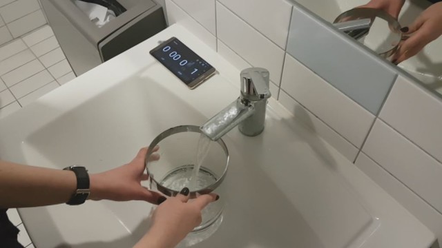 Eksperimentas: kiek kainuoja 15 minučių karšto vandens nuleidimas?