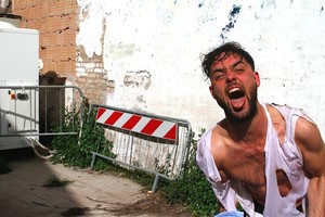 Oskaras Koršunovas apie „Eglę žalčių karalienę“ Italijoje: „Teatras kaip totalinis pragaras“
