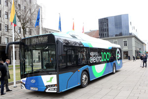 Kaune pristatytas draugiškas aplinkai tylus elektrinis autobusas
