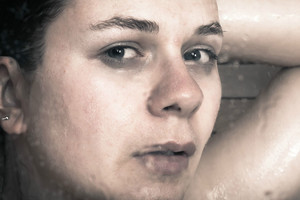 Bendrabučio duše mergina išgirdo beldimą – kai pravėrė duris, net pradėjo klykti