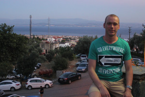 „Tesla“ įsidarbinęs lietuvis atskleidė sunkiai įsivaizduojamus gamyklos užkulisius