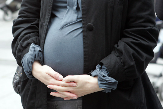 Ketvirto vaiko besilaukianti 40-metė pravirko gavusi laišką iš „Sodros“