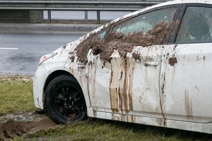 Įspėjo apie vieną klaidą, kuri pardavus automobilį kainuoja labai brangiai