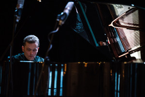 Gabrielė Medingytė: pianisto Jano Krzysztofo Brojos ekspresija nustelbė muziką