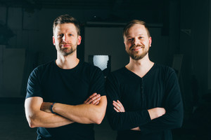 Pamatykite: duetas „Black Water“ pristato sapnų įkvėptą klipą