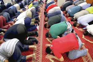 Kaip teroristai užburia palūžusių žmonių protus?