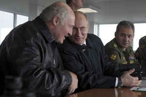 Baltarusiai perspėjo: Vladimiras Putinas gali pastatyti tankus 30 km nuo Vilniaus