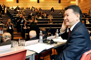 Sumaištis: ar atsistatydino Tarptautinės šachmatų federacijos prezidentas?