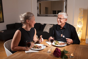 Nauji dantys ant implantų – per dieną