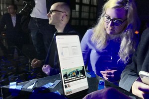 „Samsung“ metų renginys: pristatytas flagmanas „Galaxy S8“