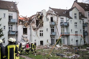 Vokietijoje per sprogimą name sužeistas mažiausiai vienas žmogus, kitas dingęs