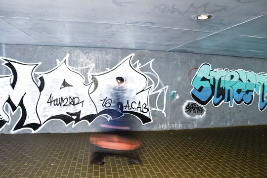 Požeminėje perėjoje nuvalė sienas, kad terliotojai vėl smagintųsi