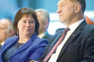 Ministrai buvo kaustomi slaptų pažymų baimės