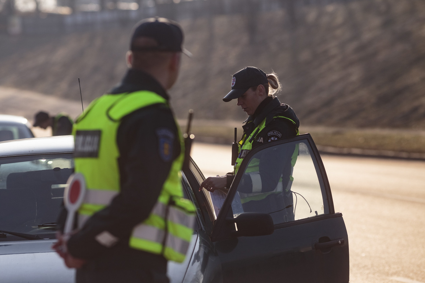 Šį kartą pareigūnai įsitaisė Žvalgų g. ir tikrino automobilius, zujančius tarp Kalvarijų g. ir Verkių g.