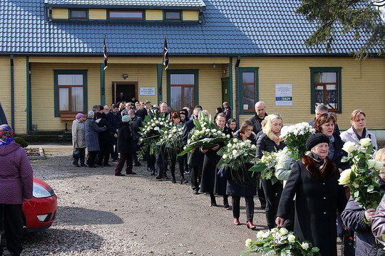 Palaidojus šeimą – vieša likusio gyvo sūnaus padėka