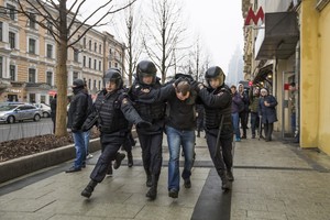 Maskvą vėl drebina demonstracijos: masiškai sulaikomi protestuotojai