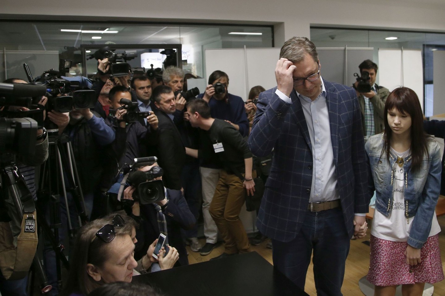 Nedidelis balsavimo aktyvumas yra palankus pagrindiniam rinkimų favoritui – dabartiniam premjerui A.Vučičiui.