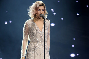 Išgirskite: Vilija Matačiūnaitė dainą apie meilę ir šviesą įrašė prancūziškai