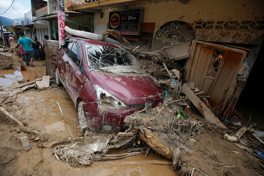 Kolumbijoje purvo nuošliaužų aukų skaičius perkopė 270