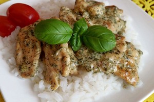 Vištiena sūrio padaže – karališki pietūs per 10 minučių