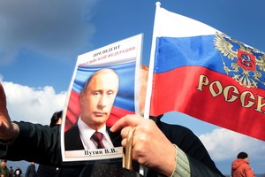 2017-aisiais Rusija okupuoja Baltijos šalis. Tiesa, NATO generolo romane