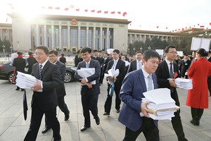 Aukso gyslą Kinijoje radę lietuviai iš čia nori bėgti neatsigręždami