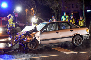 Vilniuje „Audi“ taranavo autobusą: keleivis žuvo iškart, vairuotojas – ligoninėje