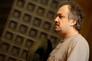 Gruzinų tenoras pareiškė, kad nebuvo baikeris, todėl ir scenoje nevažinės motociklu